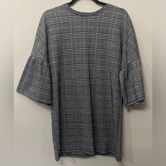 Fine plaid Zara Trafaluc bell sleeve mini dress. - Picture 1 of 5